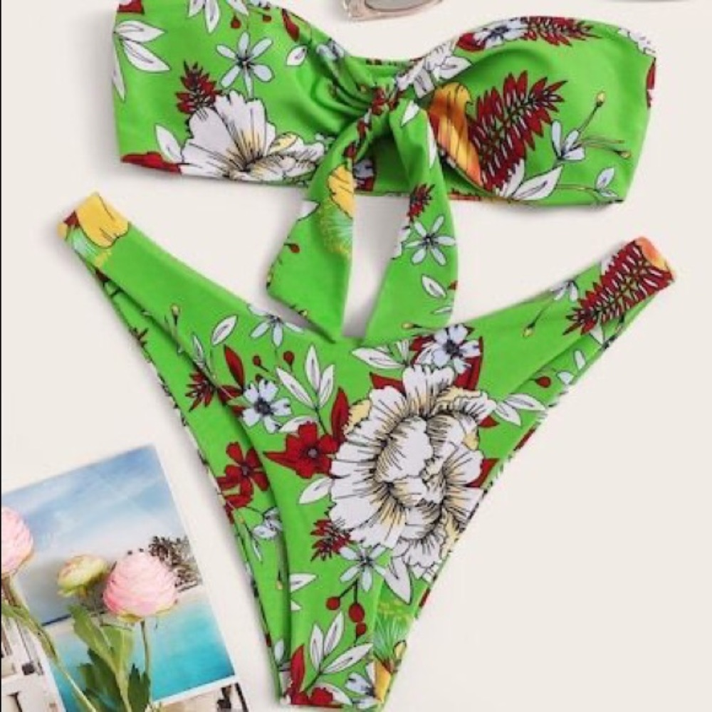 Floral BIKINI NWT Sz S